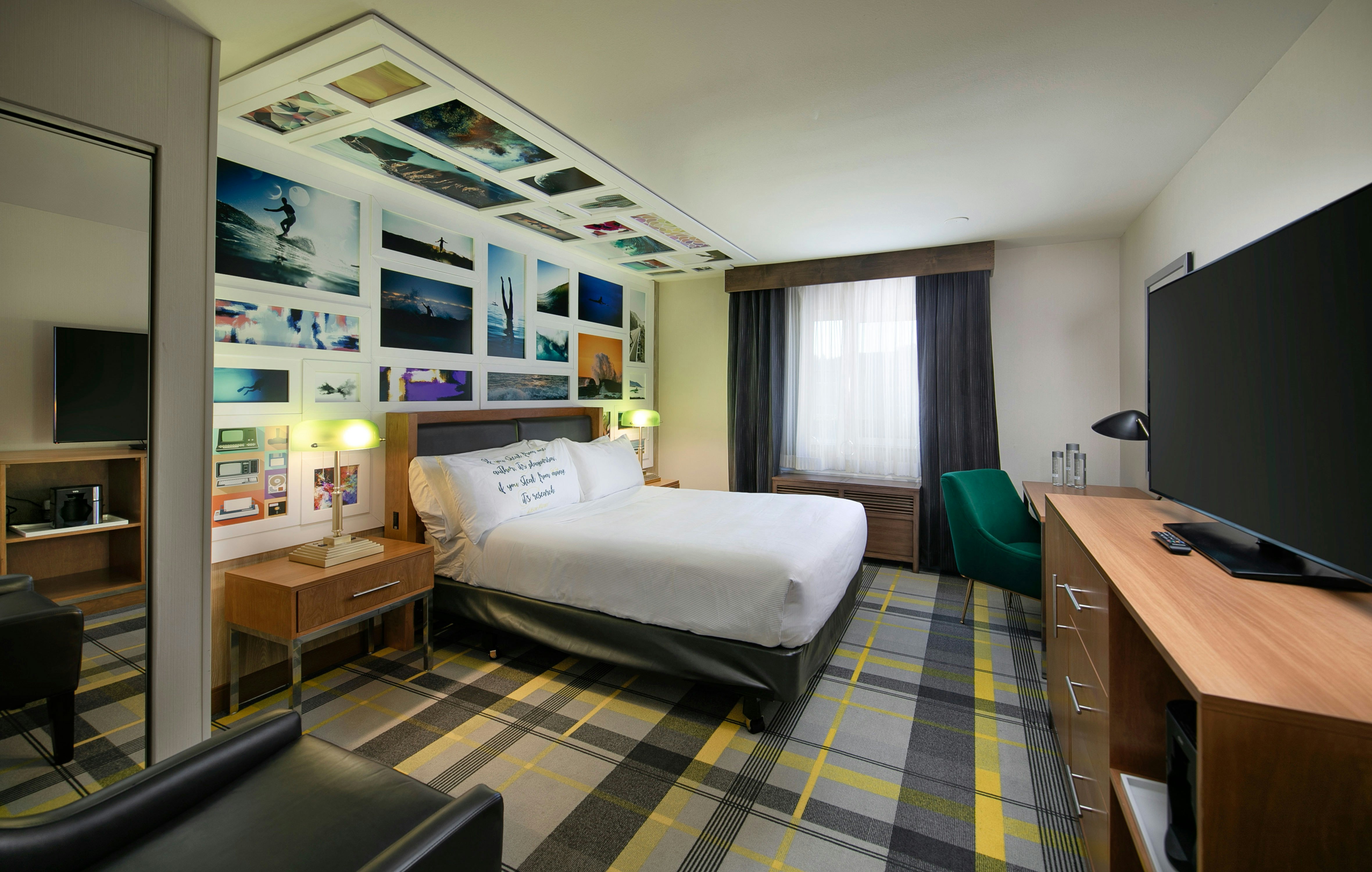 ROOM, QUEEN BED, ACCESSIBLE