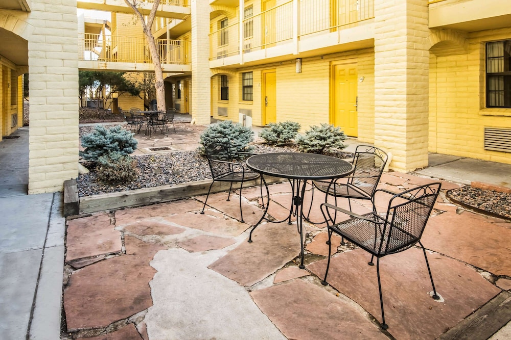 La Quinta Inn By Wyndham Colorado Springs Garden of the Gods 21/44