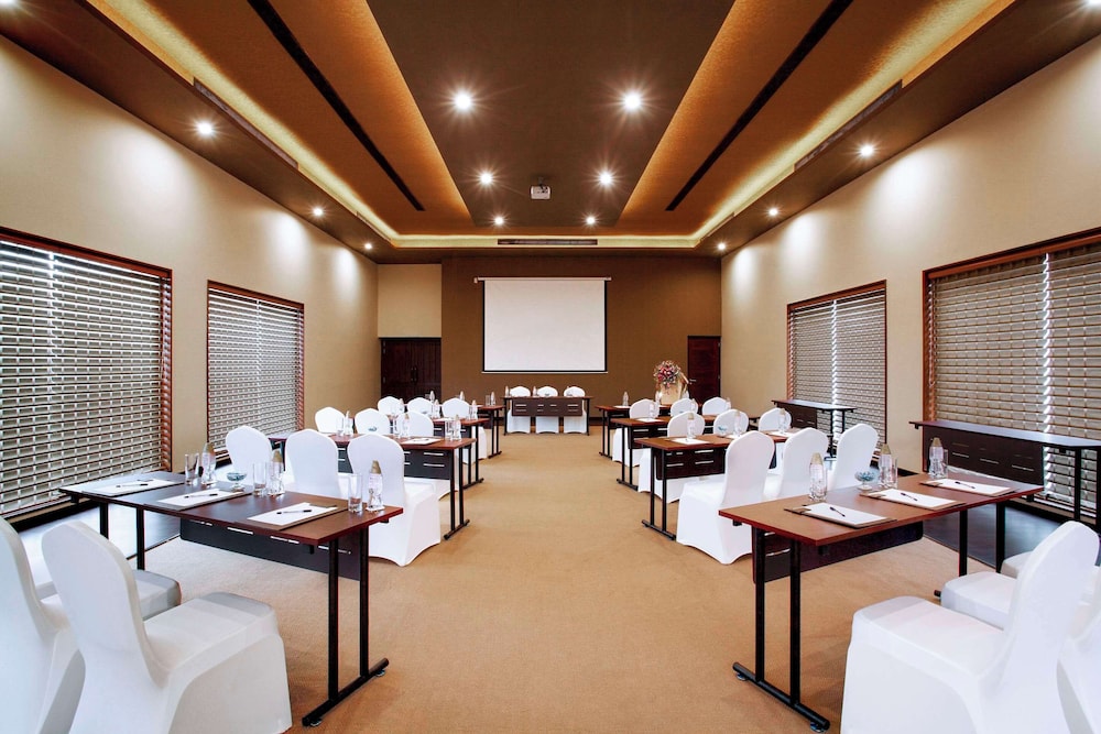 Pullman Bentota Resort & Spa 38/50