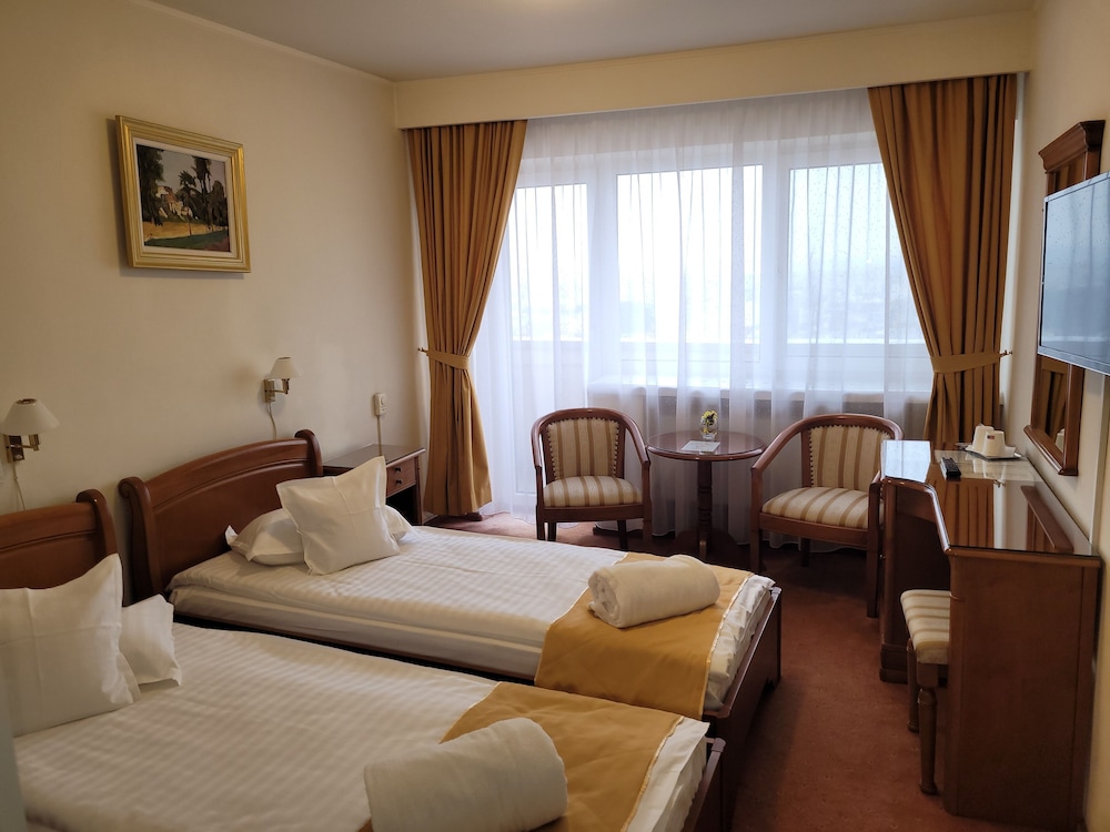 Room, Double Bed, Balcony, Belvedere 7/10