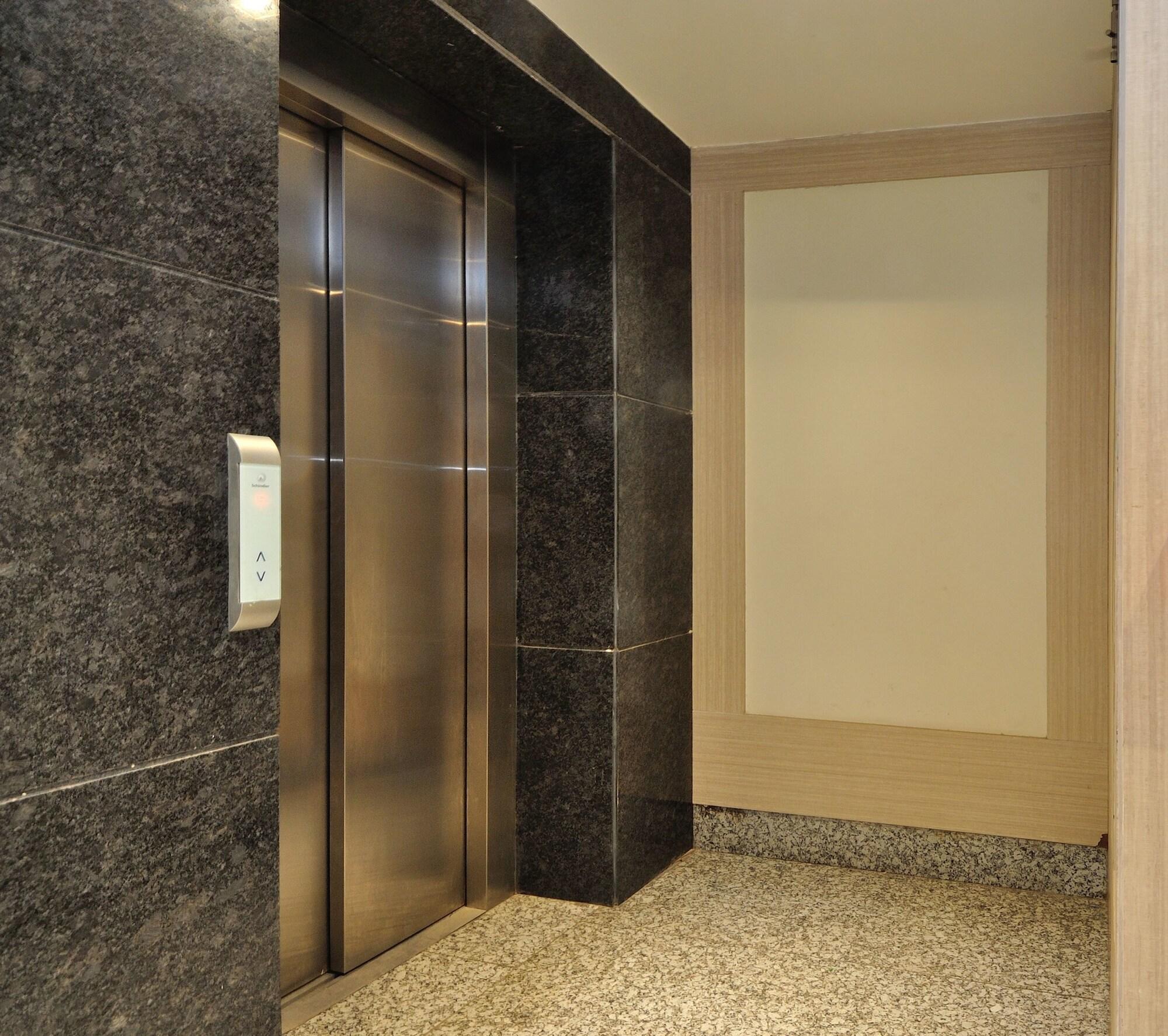 Hotel Royal Grand 22/25