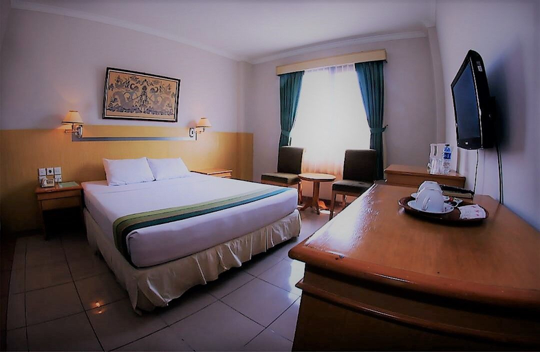 Zamrud Hotel & Convention Cirebon 5/11