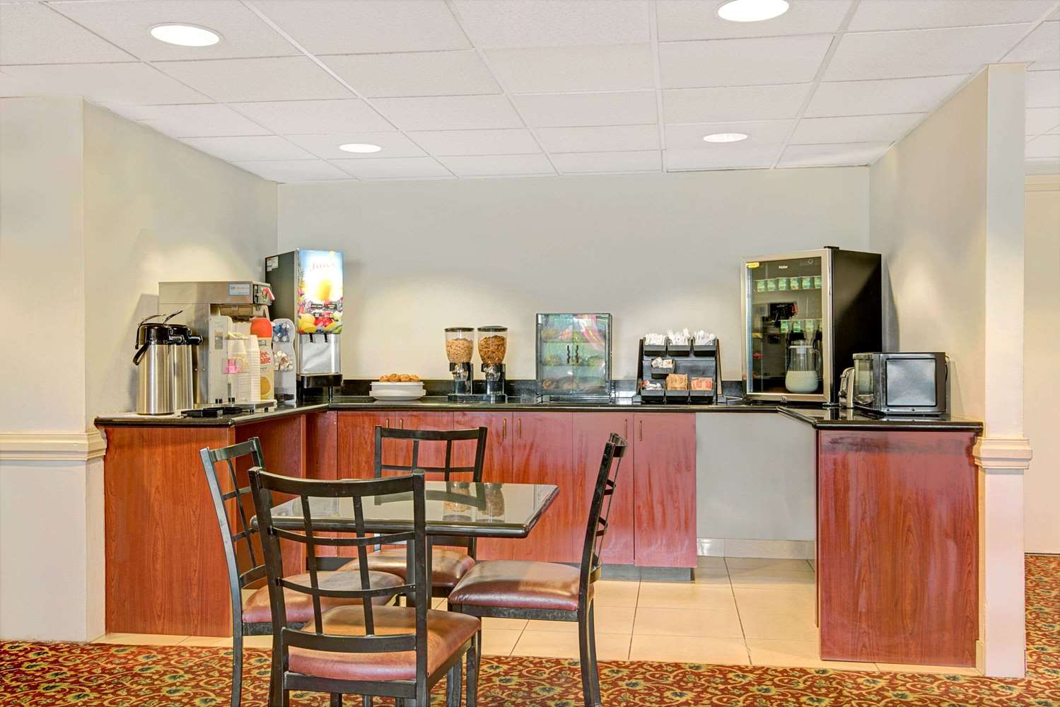 Microtel Inn And Suites Raleigh 42/60