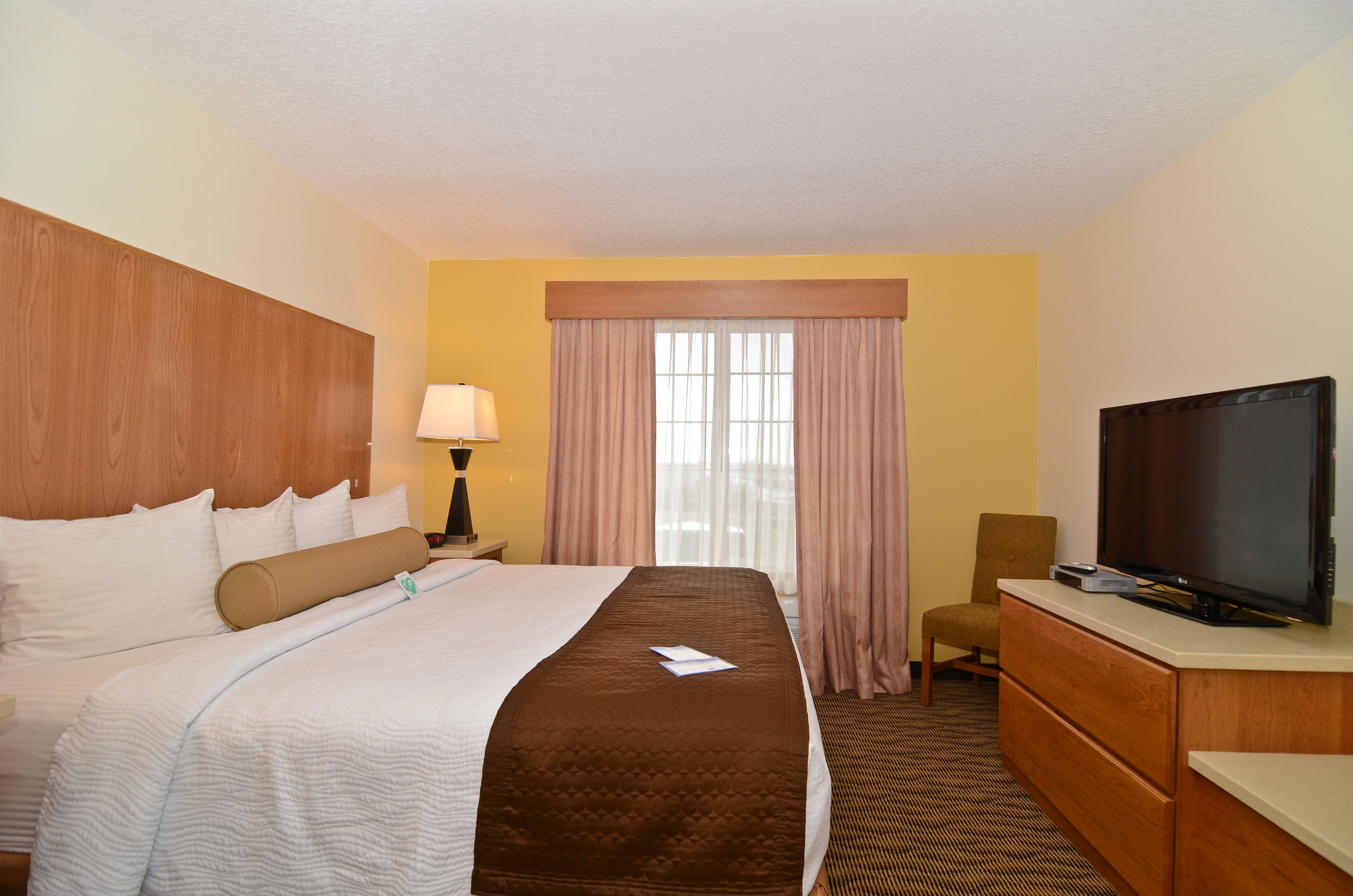 Best Western Plus Park Place Inn & Suites 17/76