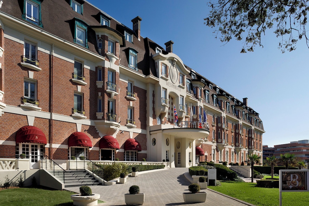 HOTEL BARRIERE LE WESTMINSTER 60/63
