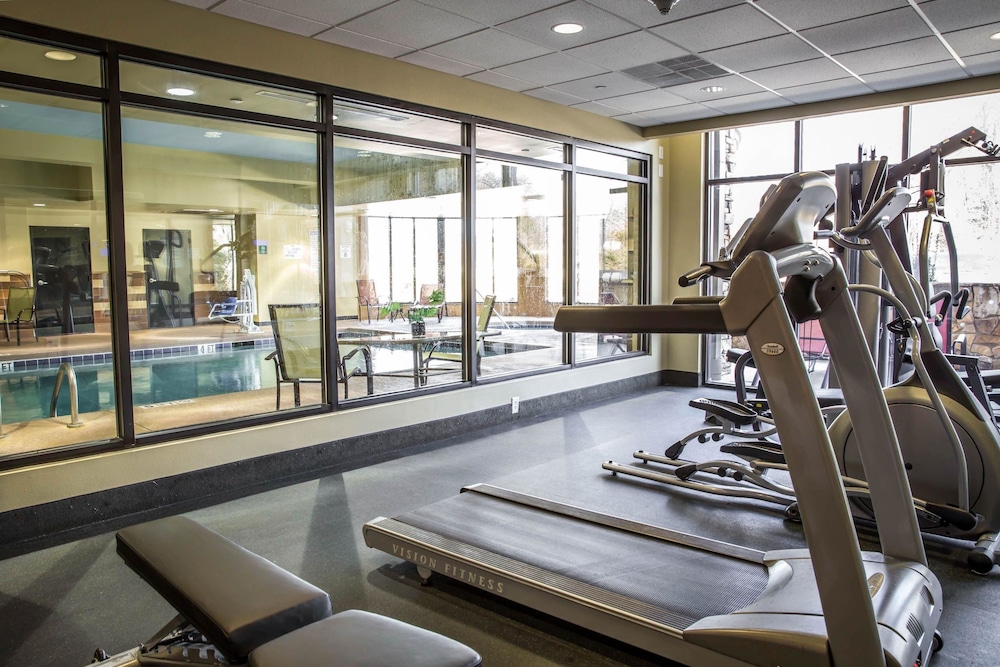 Comfort Suites New Bern near Cherry Point 35/65