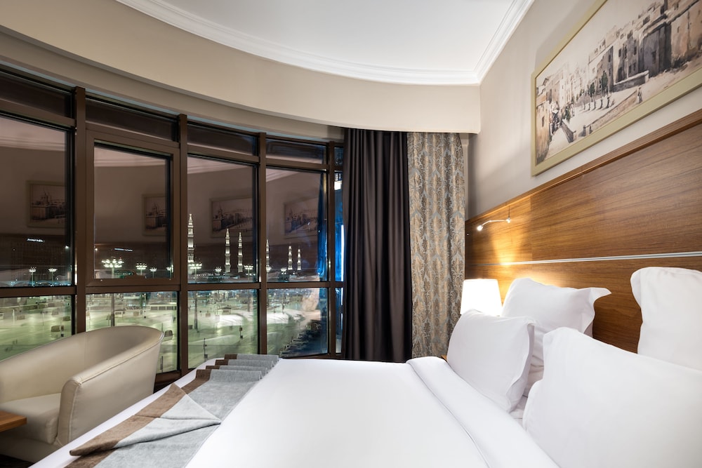 Standard, Twin Beds