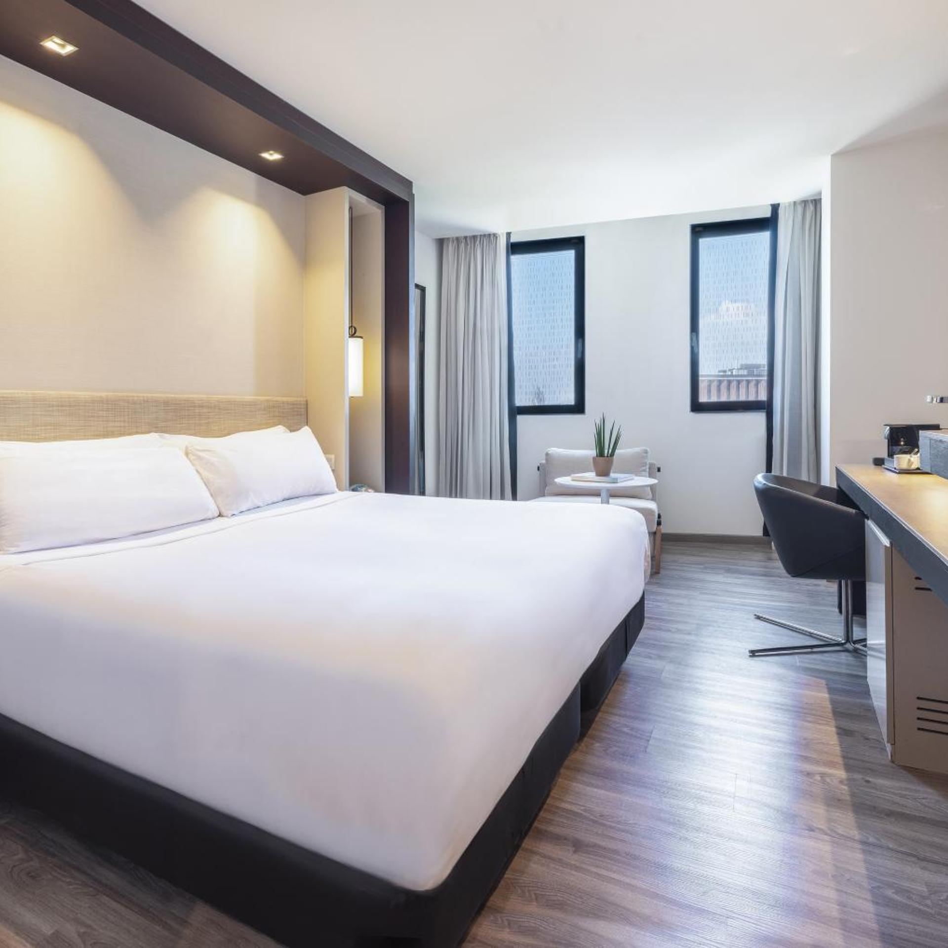 Premium, King Bed