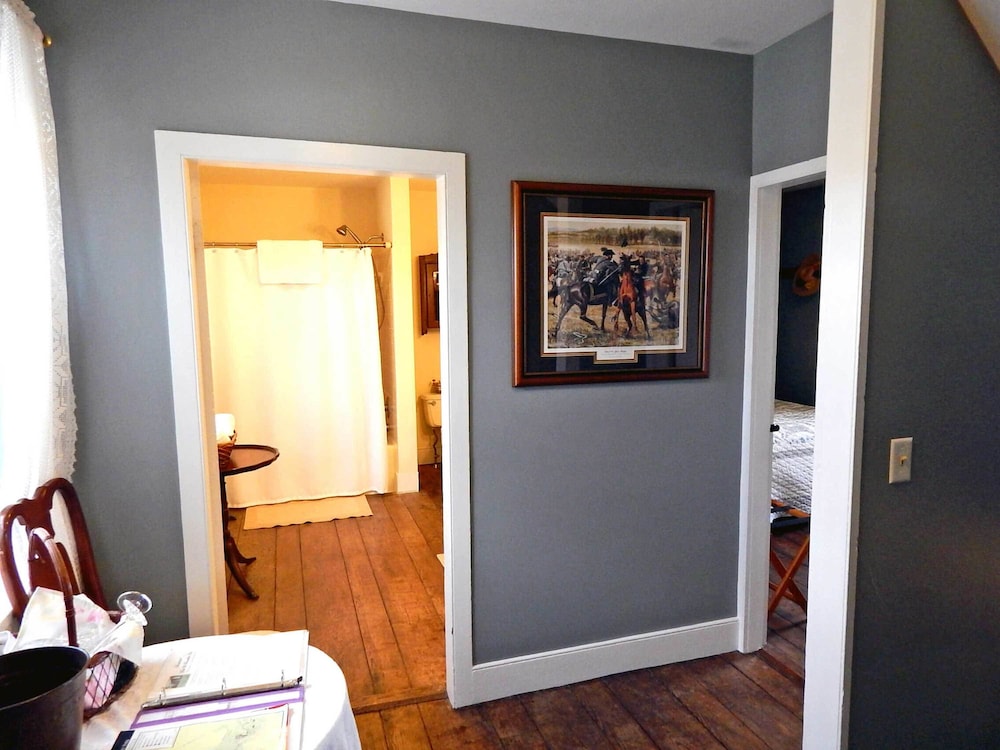 Battlefield Bed &amp; Breakfast Inn 38/76