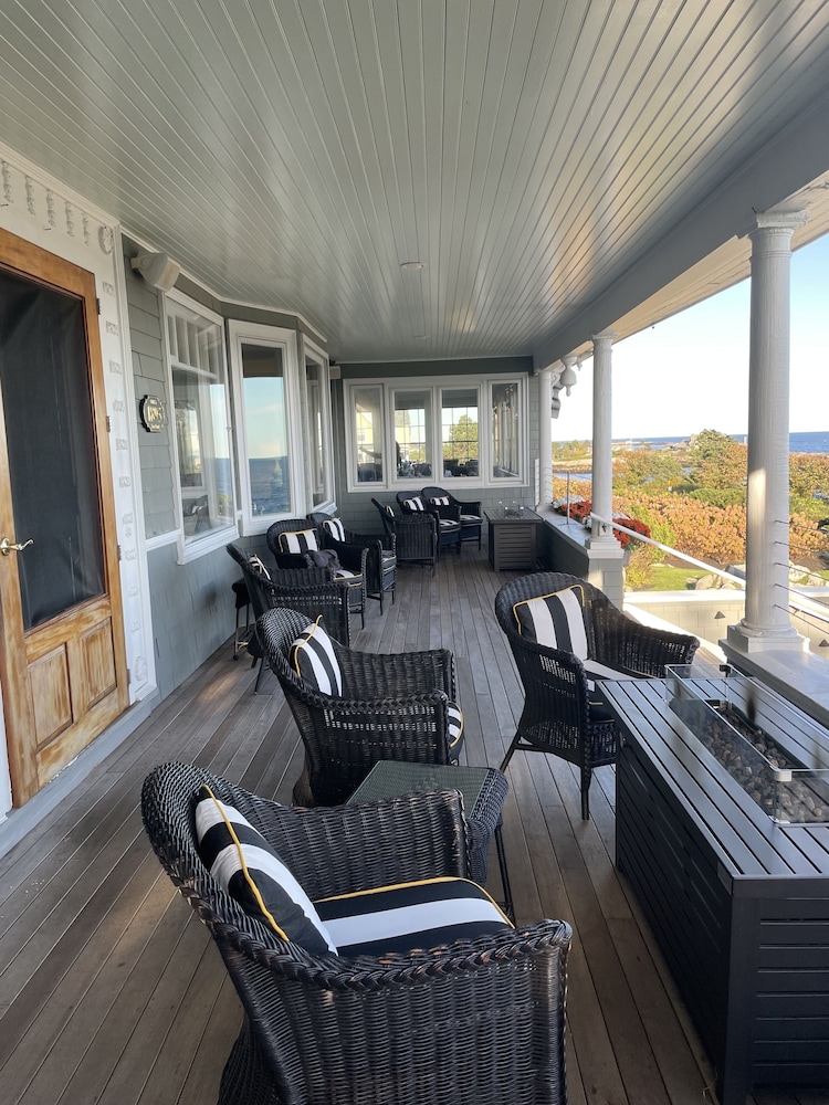 Cape Arundel Inn & Resort 22/49
