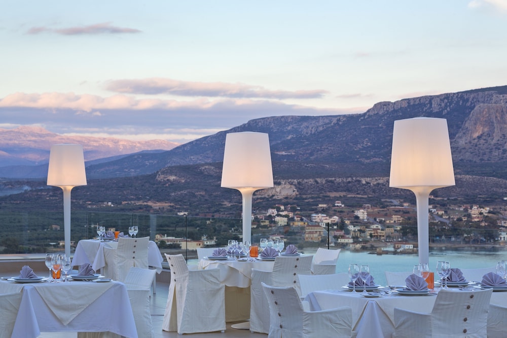 Princess Kyniska Suites 48/65