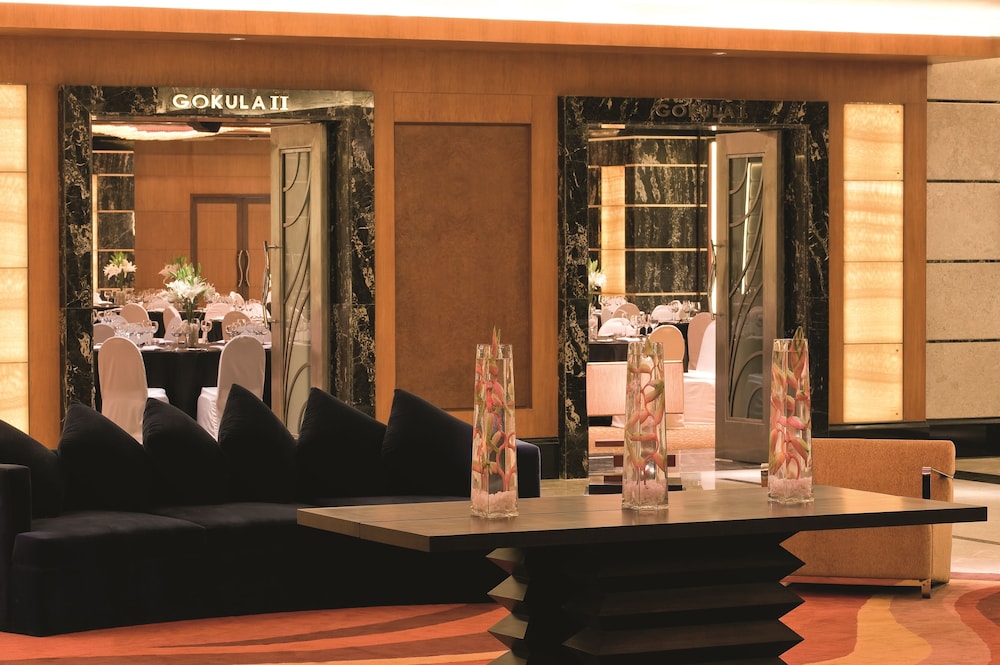 Gokulam Grand Hotel Spa 56/75