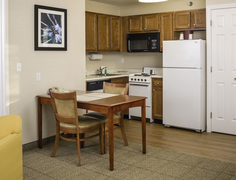 Smart Suites, an Ascend Collection Hotel 48/50