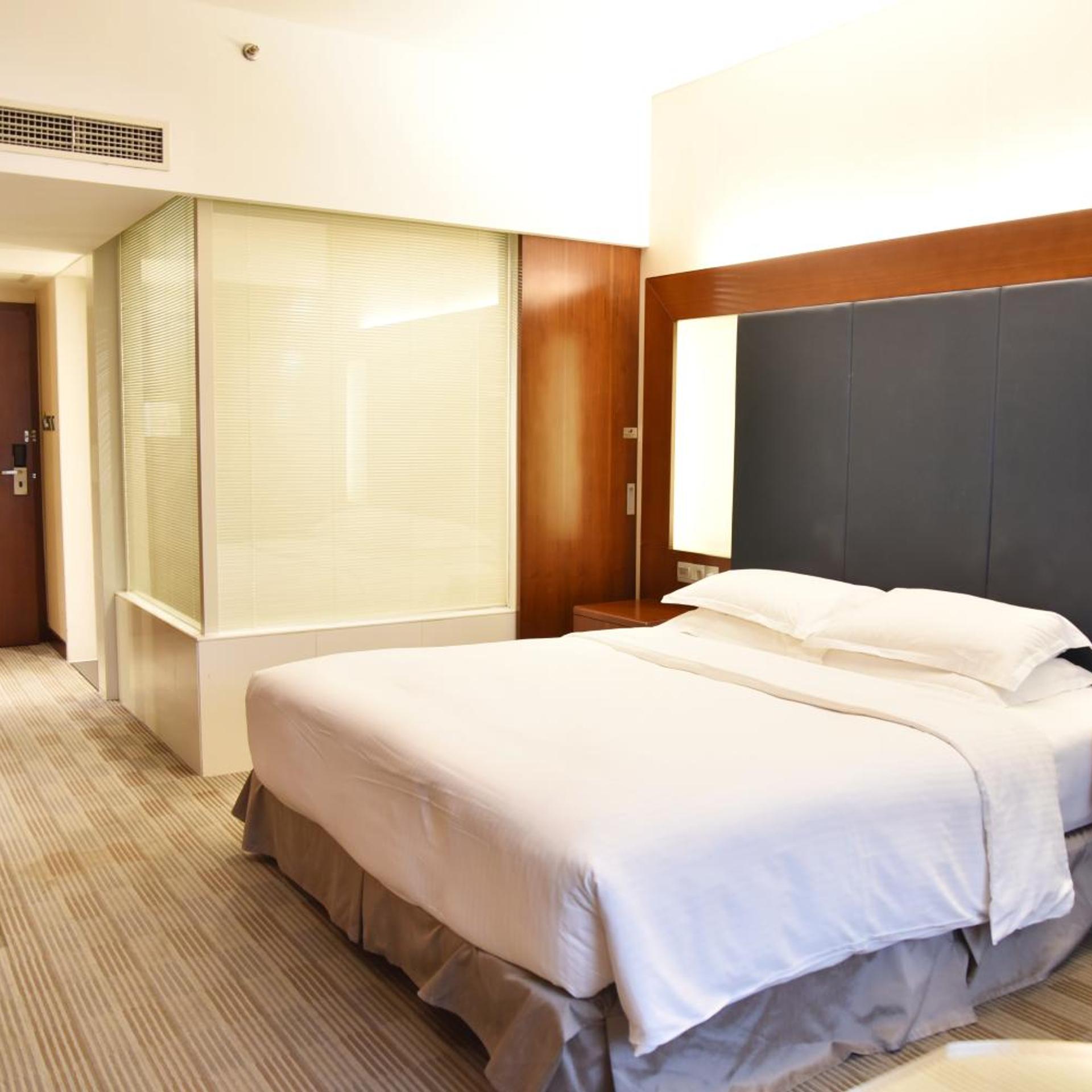 Premium, King Bed, Bath and Shower