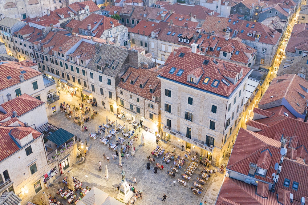 The Pucic Palace 4/69