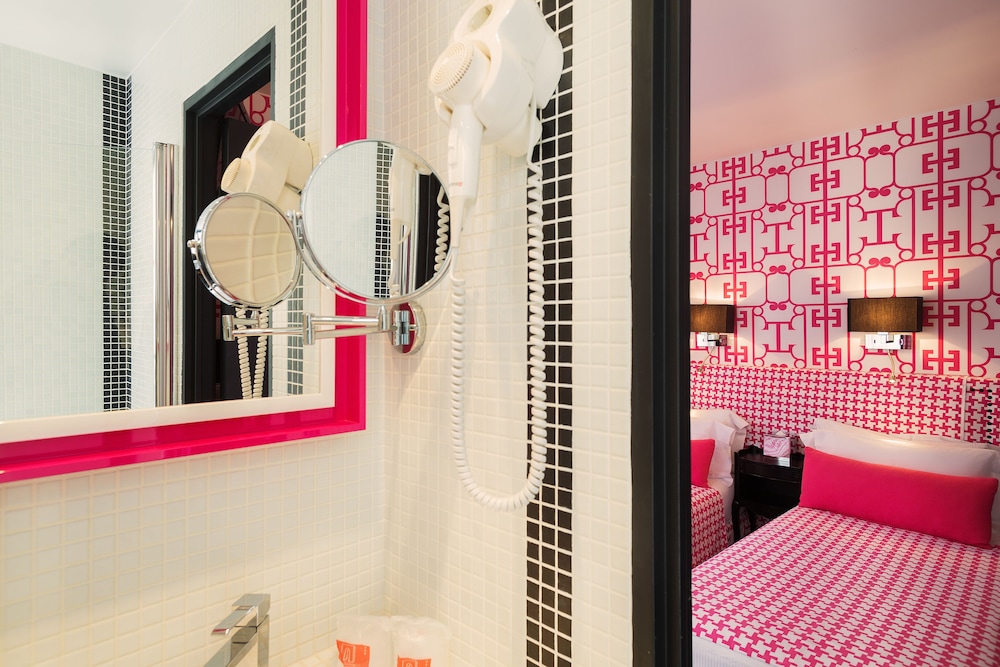 Hotel Monceau Elysees 20/39