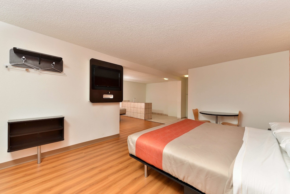 Motel6 Fort Worth, TX - Downtown East 20/52