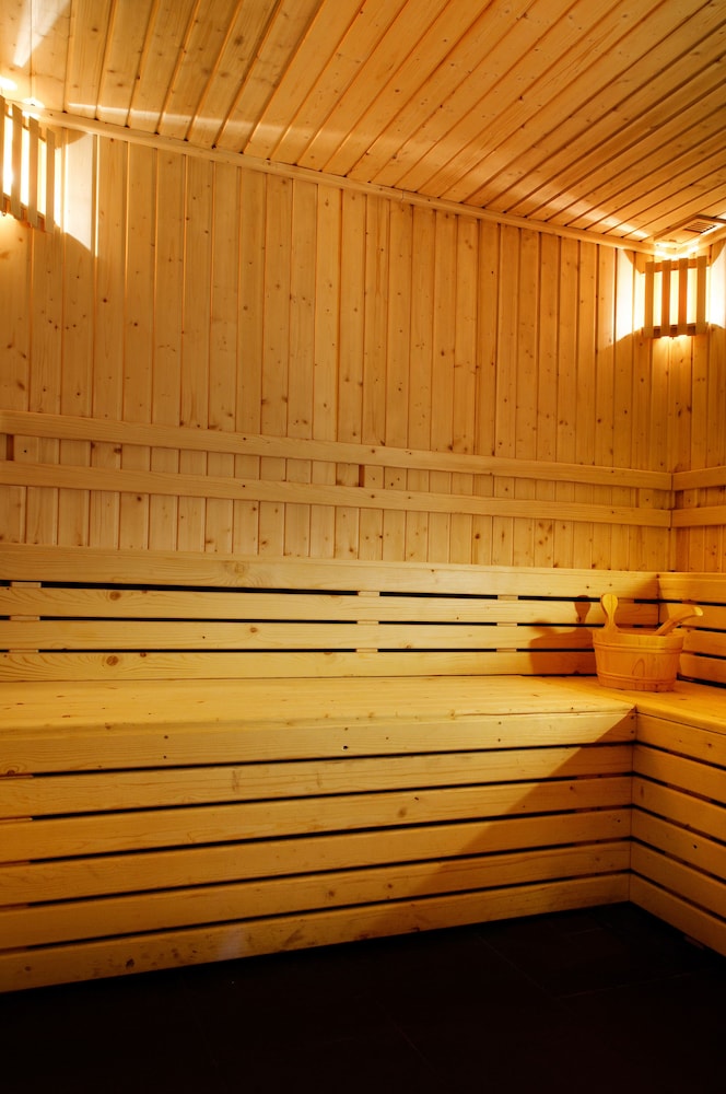 Open Village Sports Hotel Amp Spa Club 25/47