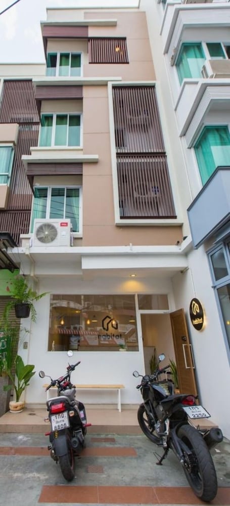 Habitat Hotel 2/44