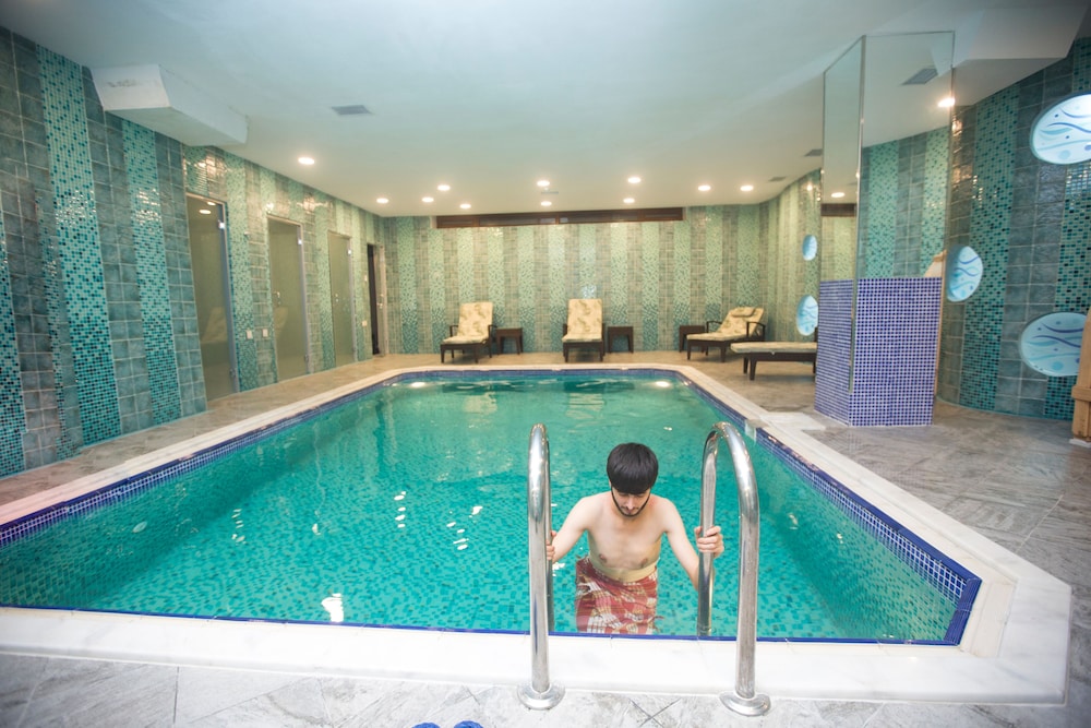 Parkway Inn Hotel Spa 46/62