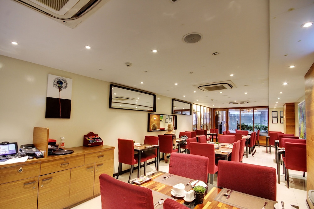The Somerset Hotel 46/56