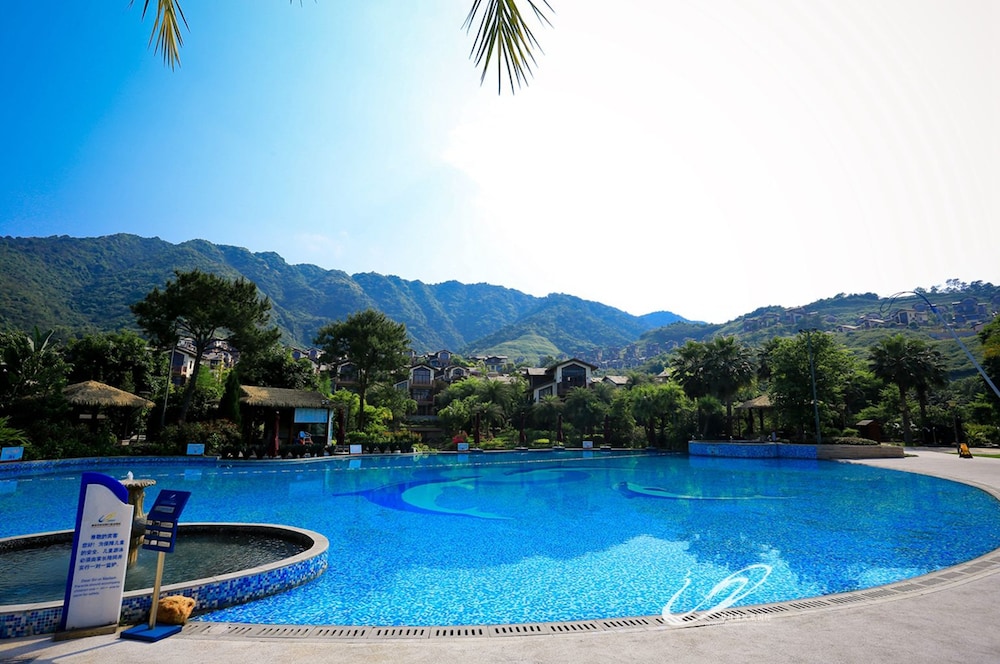 Country Garden Holiday Hot Spring Hotel 49/50