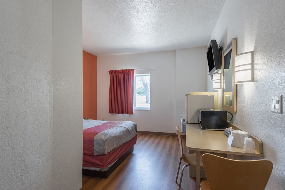 Motel6 Junction City, KS 32/47