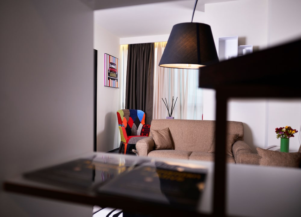 Opera Suite Hotel 33/50