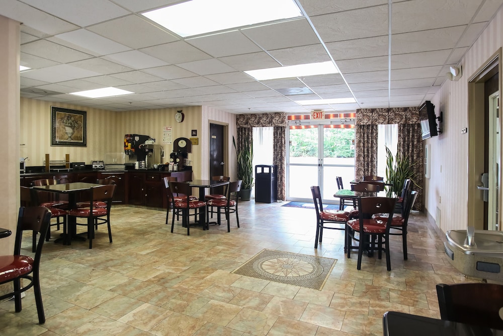 Motel6 Dawsonville, GA - North GA Premium Outlets 34/51