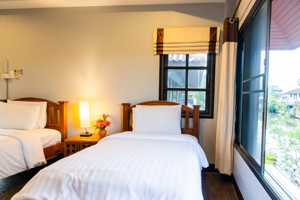 Baanrimnam Resort Trat 24/48
