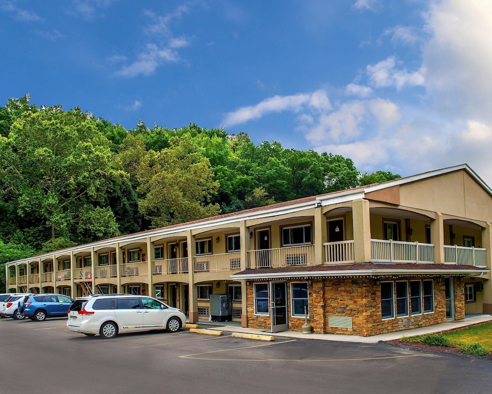Econo Lodge Jefferson Hills Hwy 51 1/33