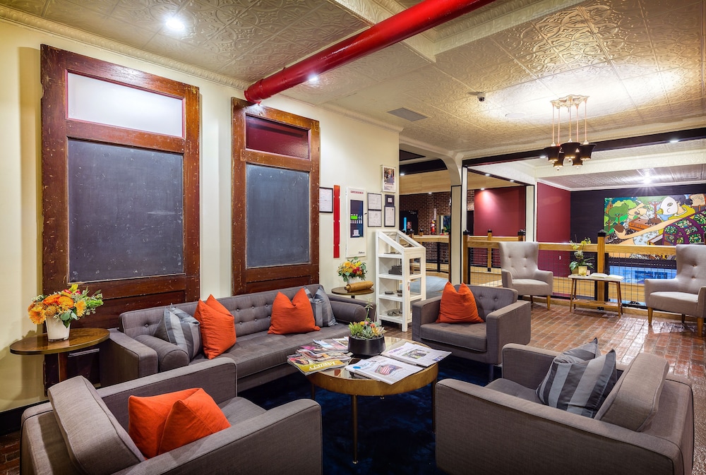 Henry Norman Hotel 34/64