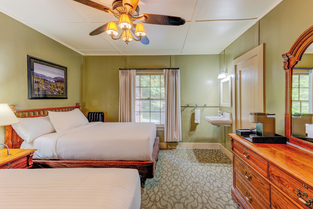 Lake Quinault Lodge 13/50