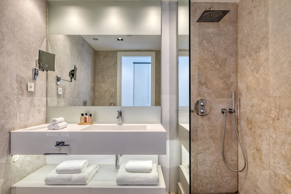 Patmos Aktis Suites And Spa 40/86
