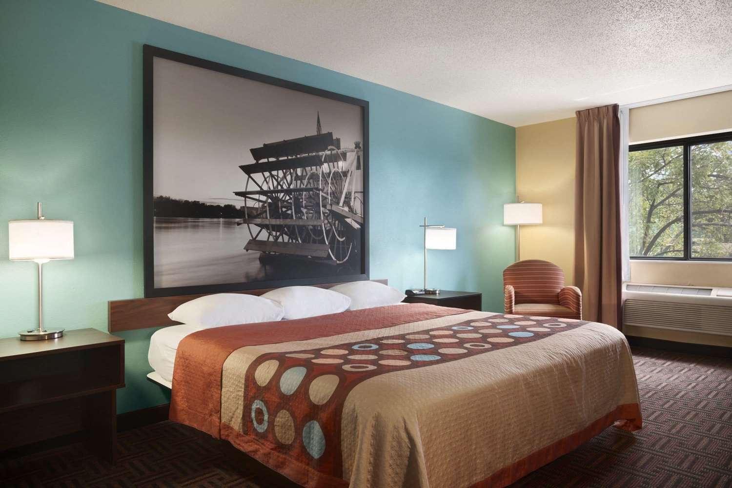 Super 8 By Wyndham Peoria 7/31