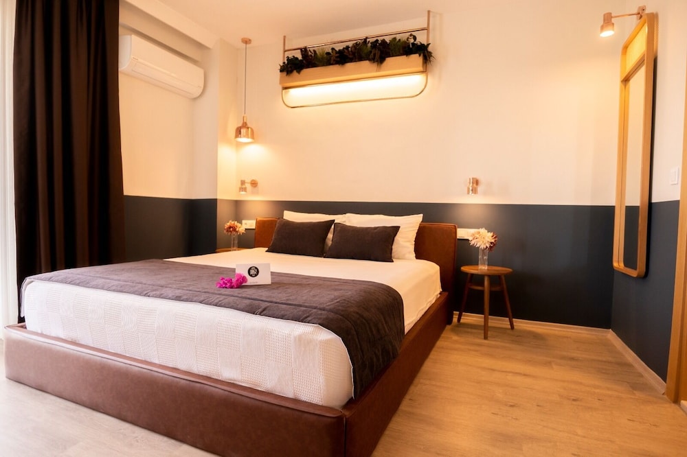 Urla 1867 Hotel 15/50
