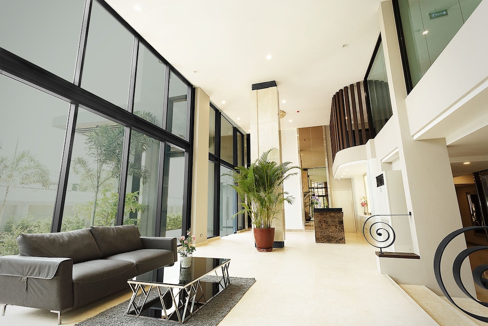Green Point Residence Hotel 49/62