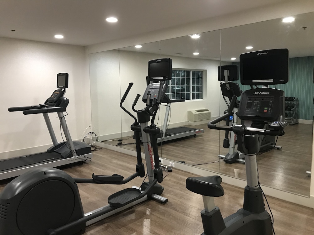 Holiday Inn Express Canton Potsdam 28/45