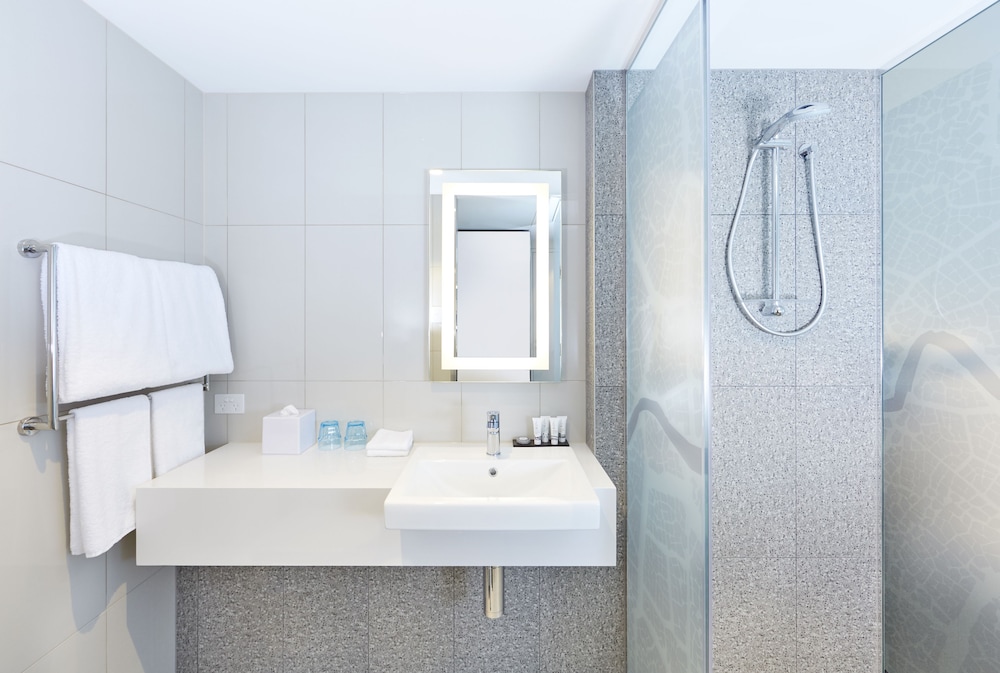 Holiday Inn Express Brisbane Central 20/53
