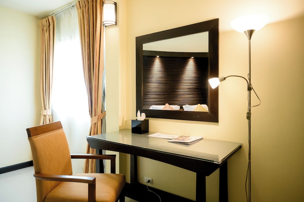 The Nouveau Chumphon Beach Resort and Golf 60/60
