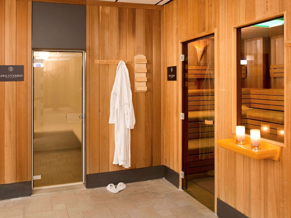 Mercure Hotel Tilburg Centrum 38/67