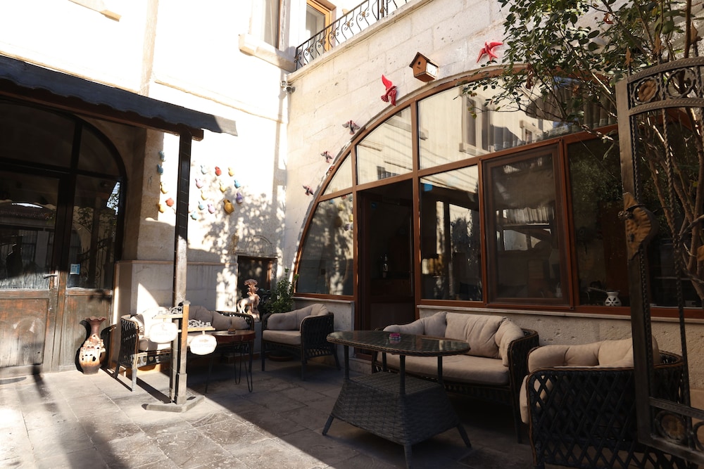 Rose Valley House 33/50