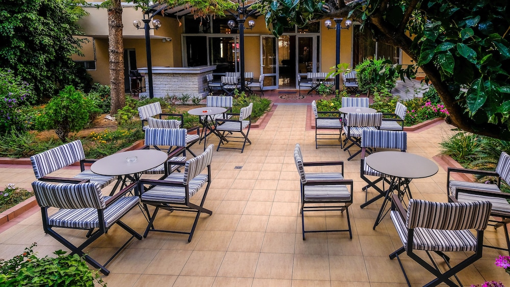 Achillion Palace 22/39