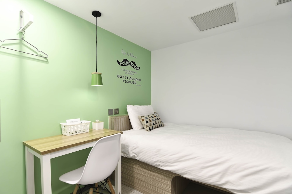 Flyinn Hostel 15/50