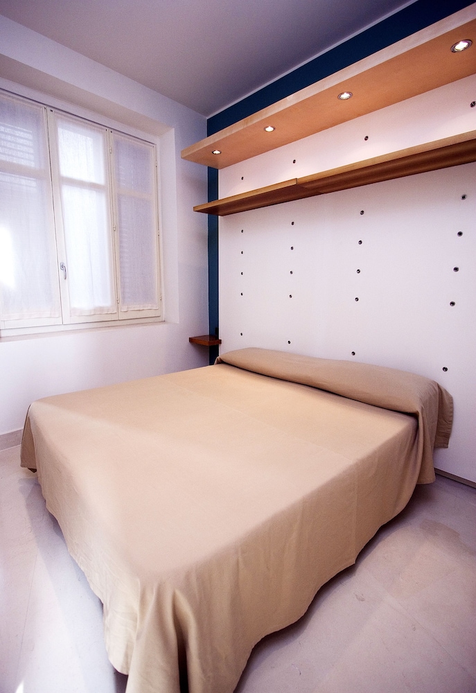 Residence Arco Antico 45/77