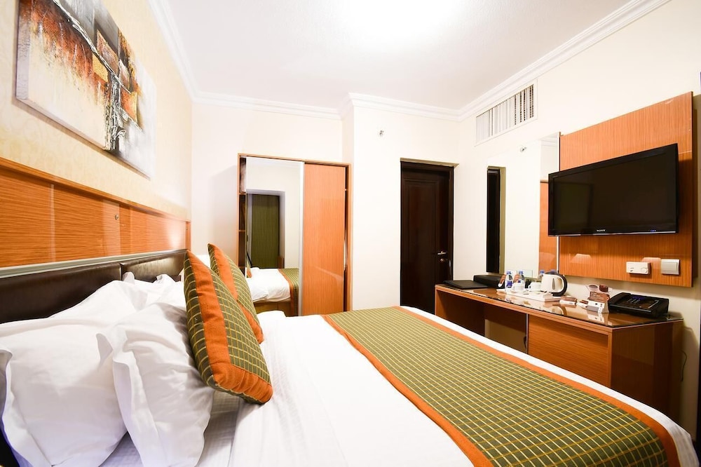 فندق نزل الشاكرين(Al Shakreen Golden Tulip (ex. Nozol Al Shakreen Hotel)) 18/54
