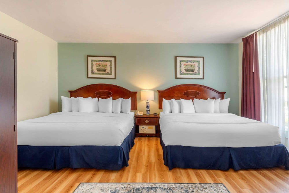 The Carriage House Inn Newport 20/44