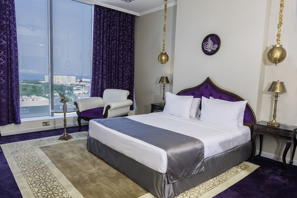 Saraya Corniche Hotel 25/83