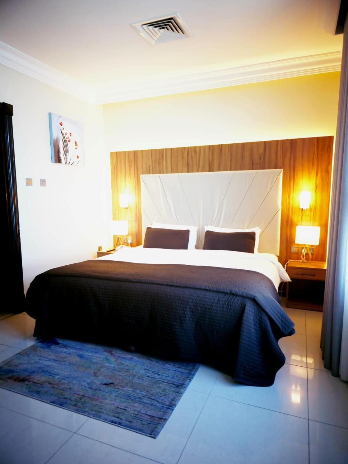 Executive Suite