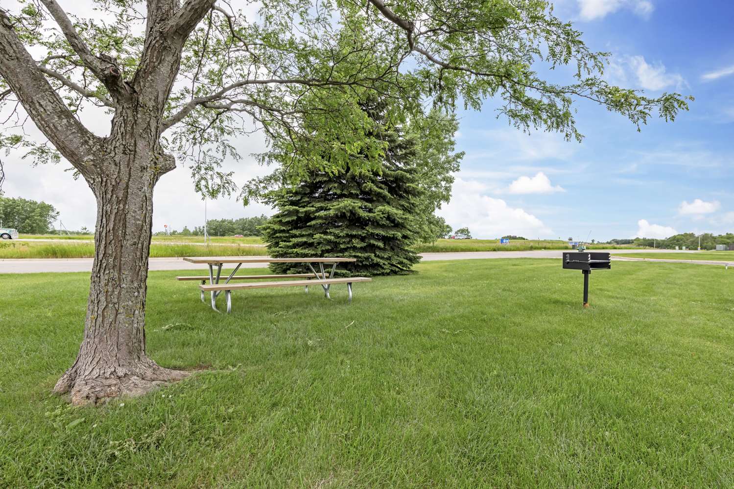 Comfort Inn Albert Lea at Trails Travel Center 42/42